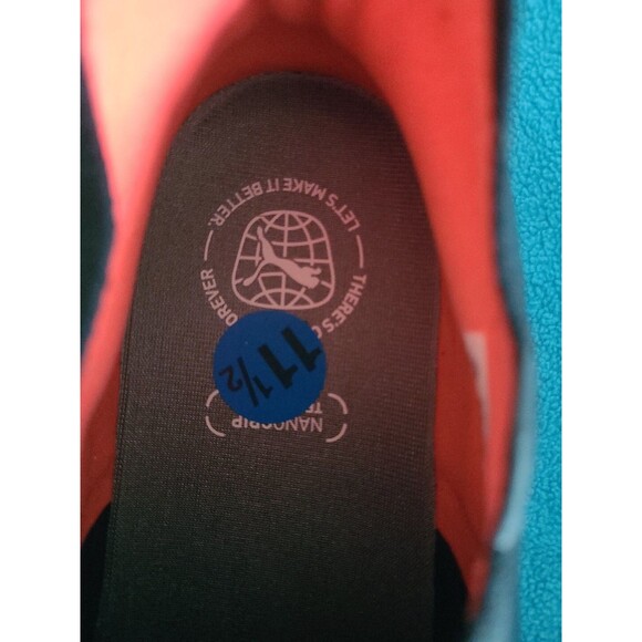 Athletic_Shoes